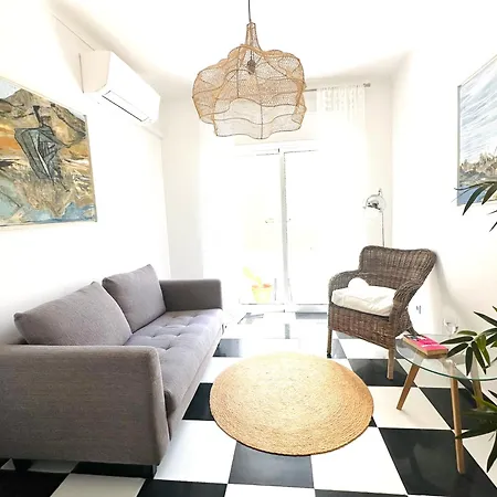 Apartment Lagoon Street 1